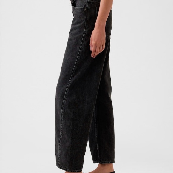 GAP High Rise Barrel Jeans - Picture 2 of 6